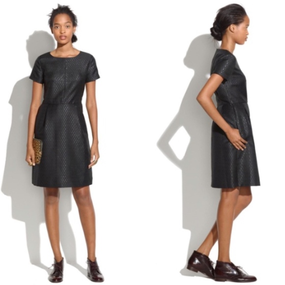 Madewell Dresses & Skirts - Madewell Fitted Brocade Sheath Dress size 4